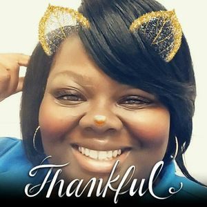 Meet your Posher, Lola